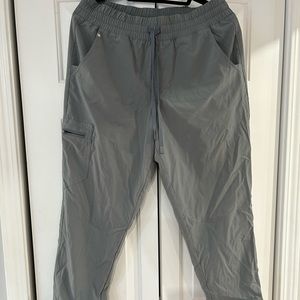 Figs Waterproof Insulated Jogger Scrub Pants
